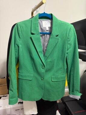 1901 Kelly Green Tailored Blazer - Classic Two-Button